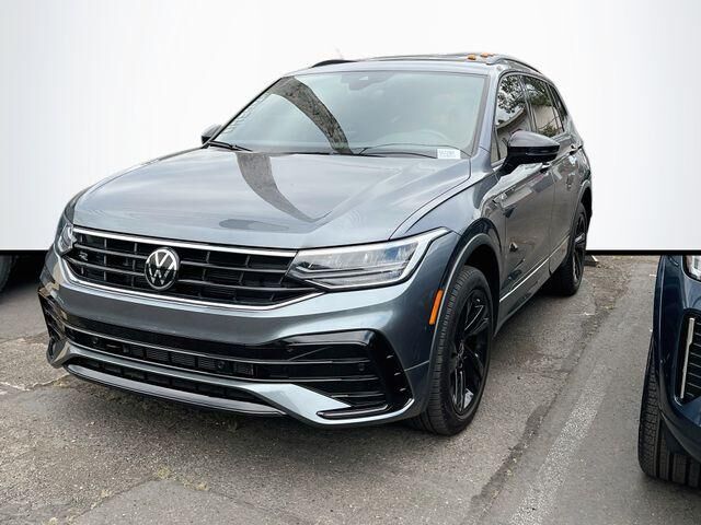 2024 VOLKSWAGEN Tiguan 4Motion