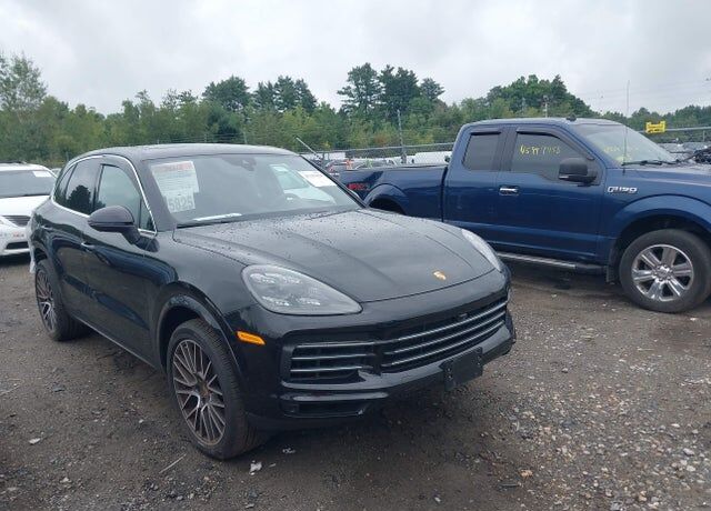 2022 PORSCHE Cayenne