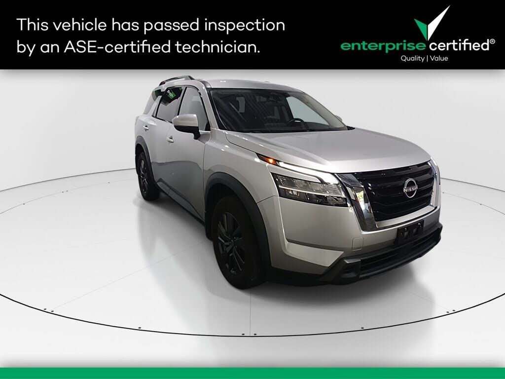 2022 NISSAN Pathfinder