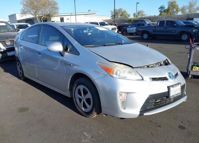 2015 TOYOTA PRIUS