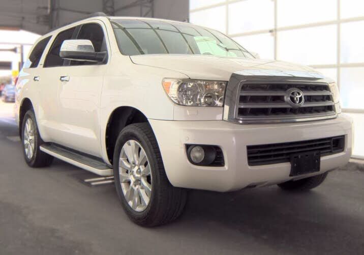 2011 TOYOTA Sequoia
