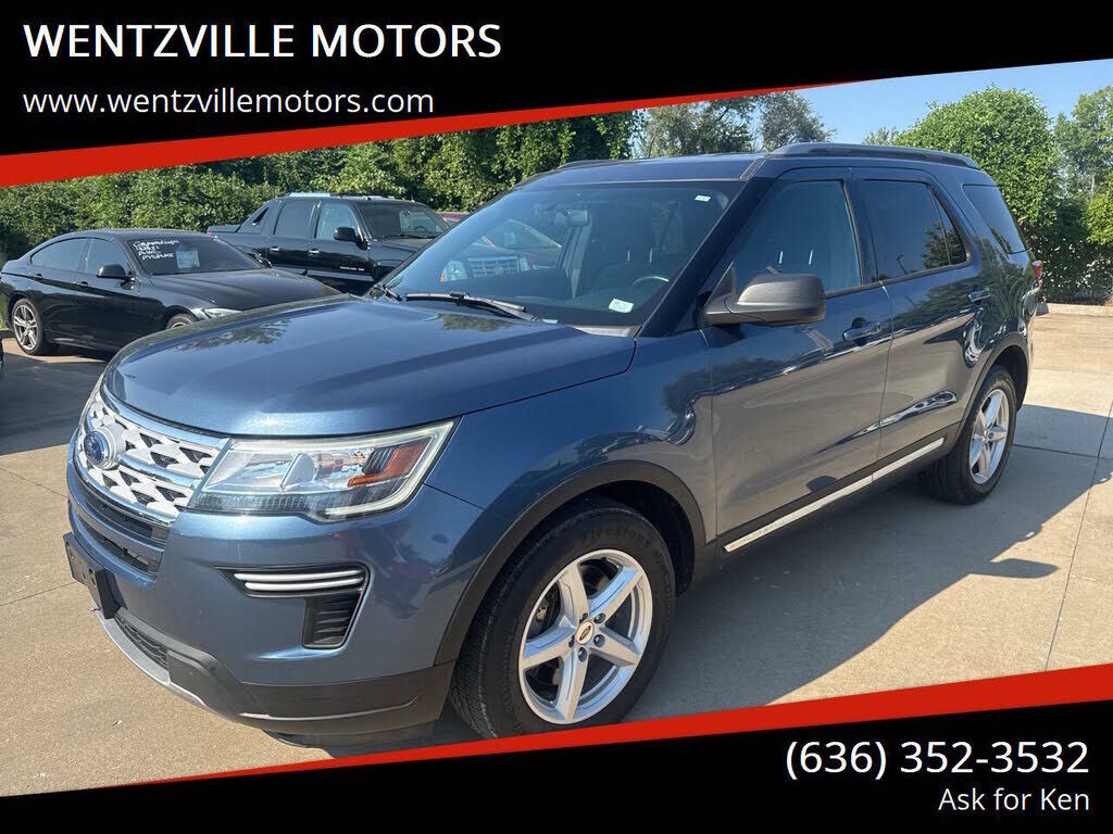 2018 FORD Explorer