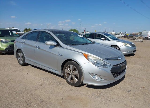 2011 HYUNDAI Sonata