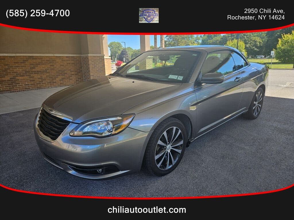 2012 CHRYSLER 200