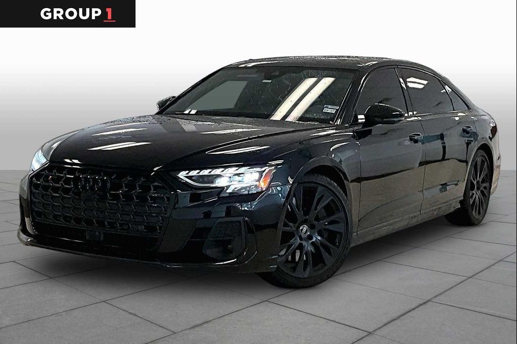 2025 AUDI S8