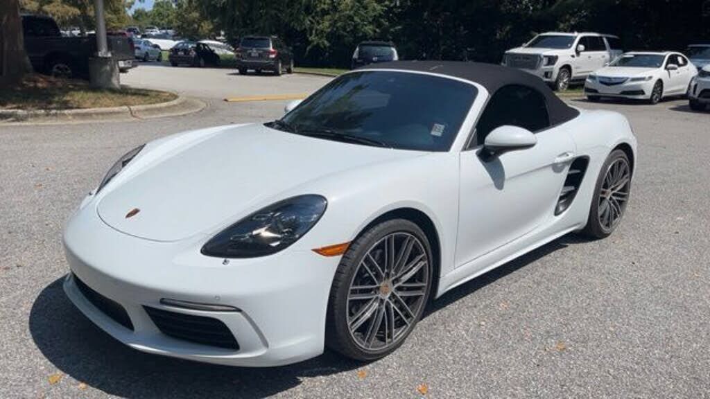 2022 PORSCHE 718