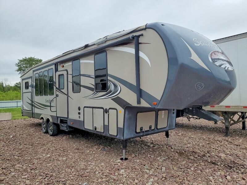 2015 FOREST RIVER Sandpiper Towables