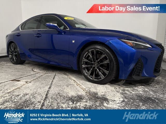 2023 LEXUS IS