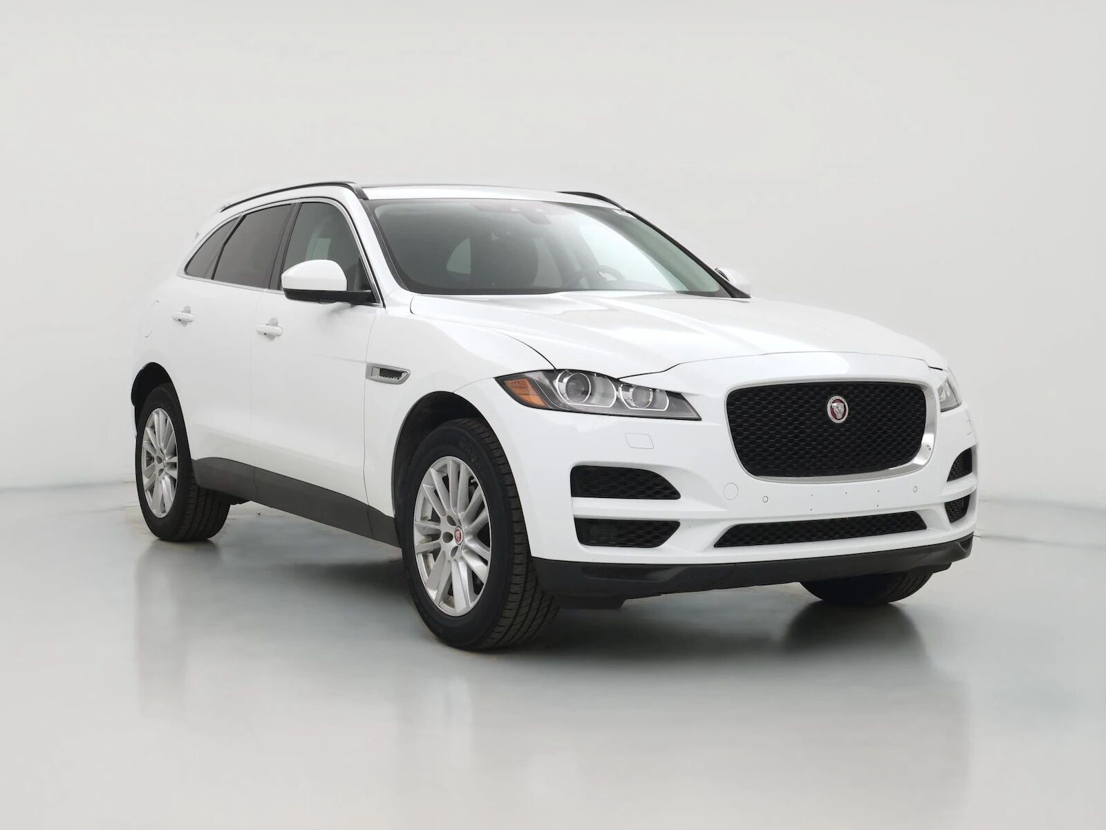2019 JAGUAR F-Pace