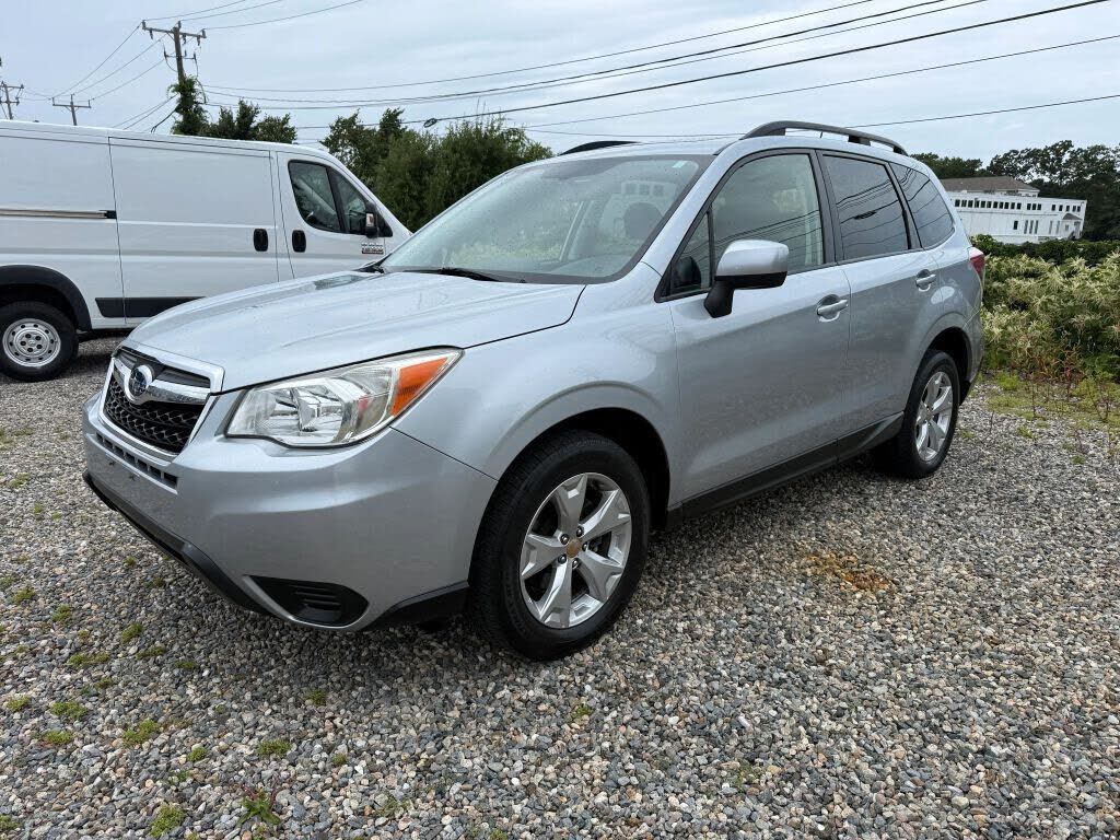 2015 SUBARU Forester
