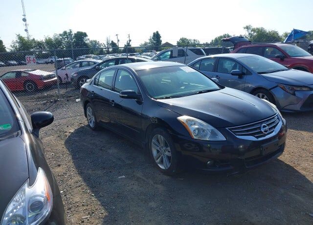 2011 NISSAN Altima