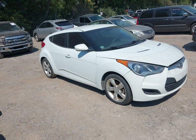 2013 HYUNDAI Veloster