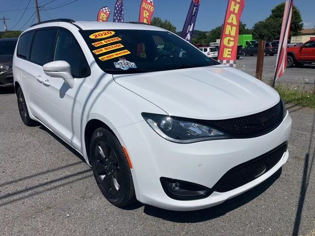 2020 CHRYSLER Pacifica