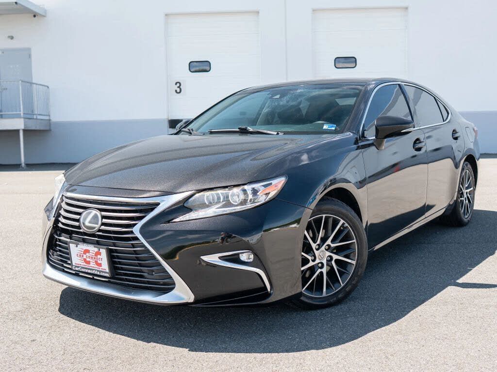 2016 LEXUS ES