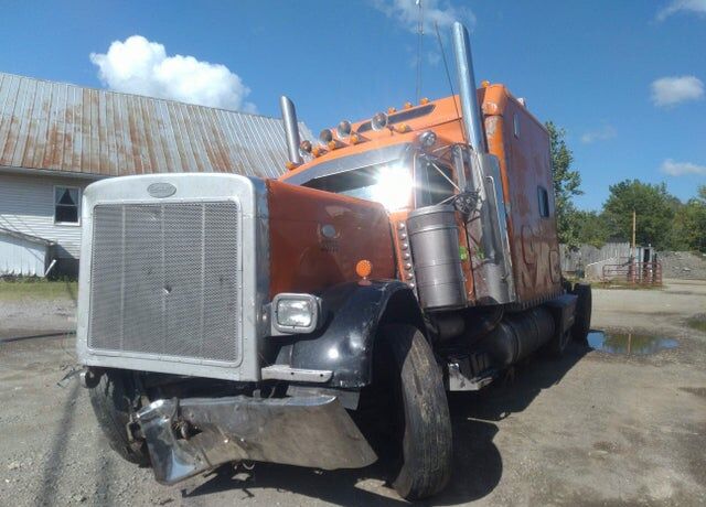 1999 PETERBILT 379