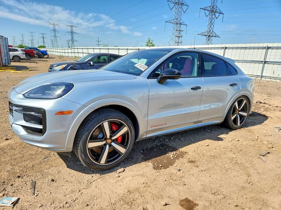 2025 PORSCHE Cayenne