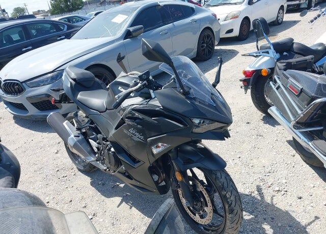 2026 KAWASAKI Ninja