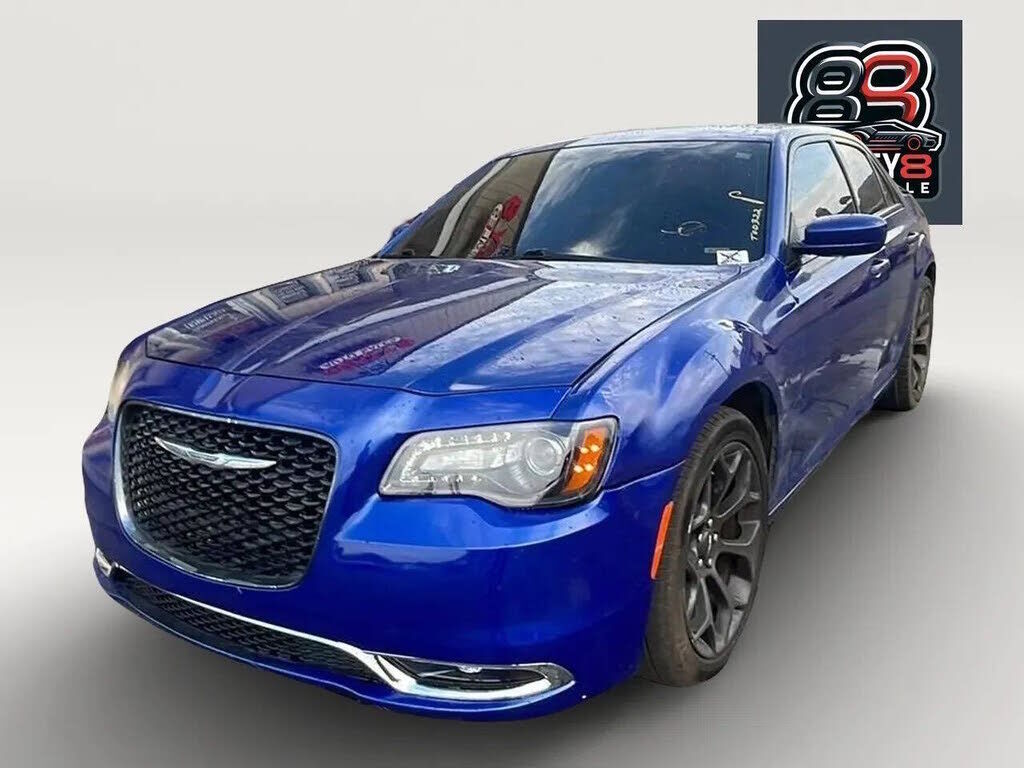 2019 CHRYSLER 300