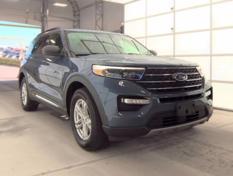 2021 FORD Explorer