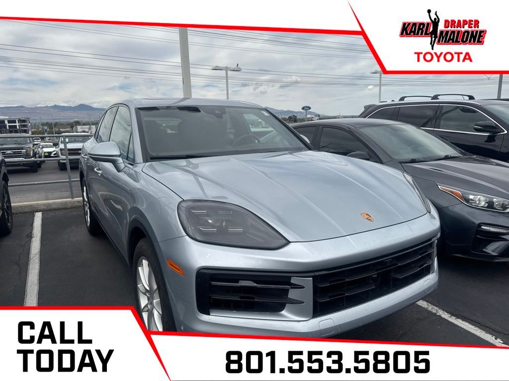 2024 PORSCHE Cayenne