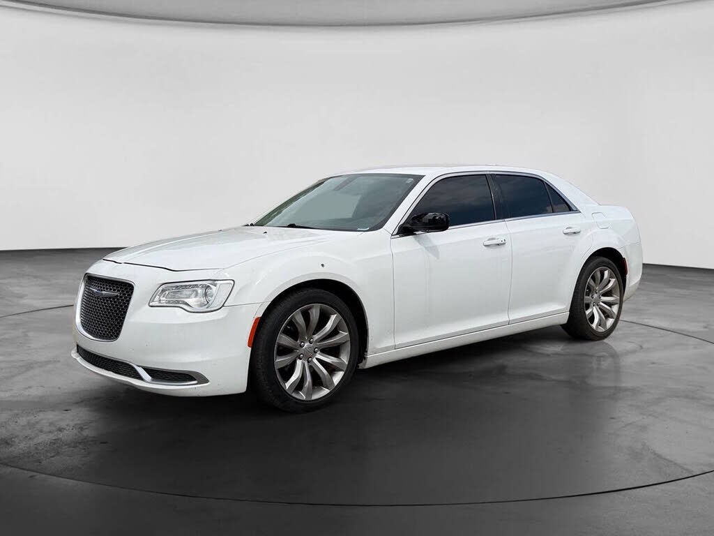 2018 CHRYSLER 300