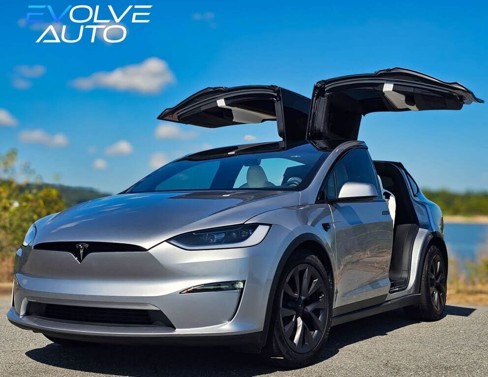 2025 TESLA Model X