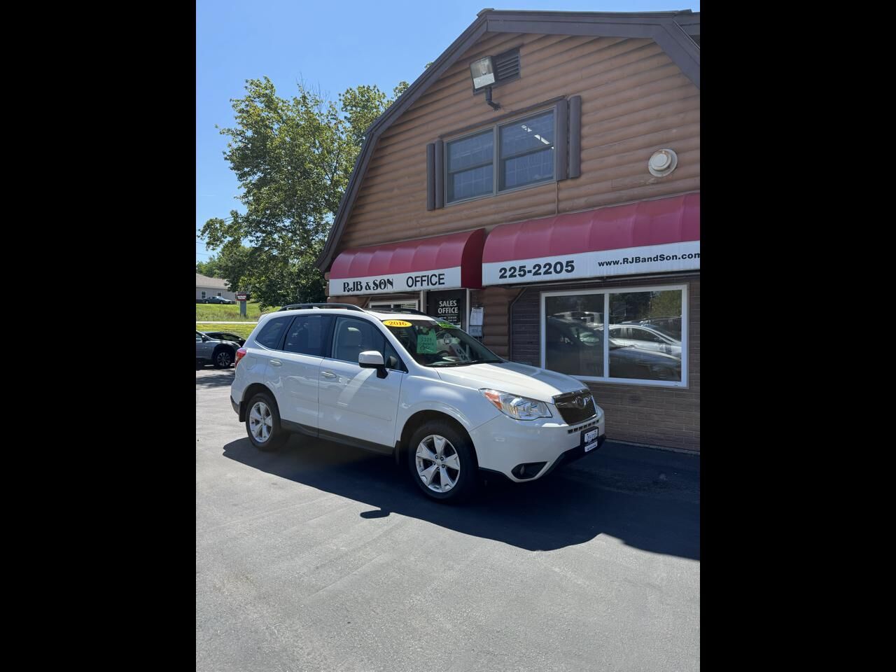 2016 SUBARU Forester