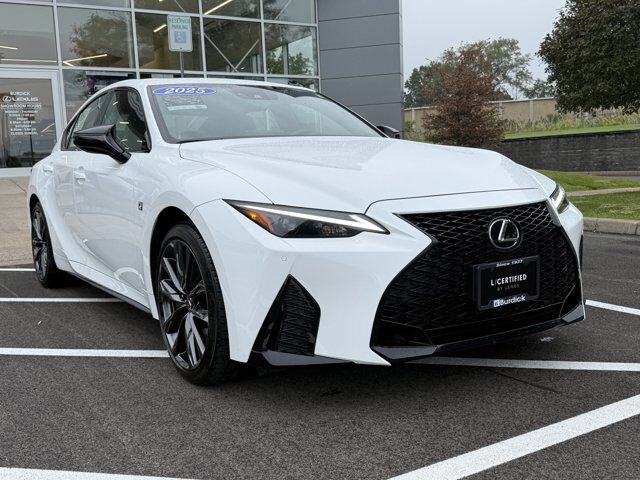 2025 LEXUS IS