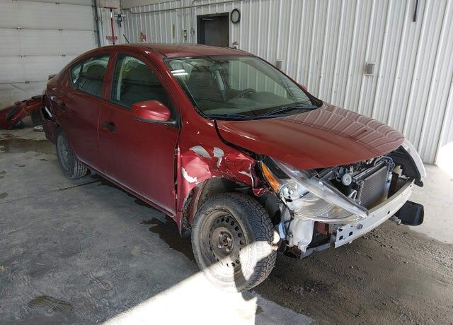 2018 NISSAN Versa