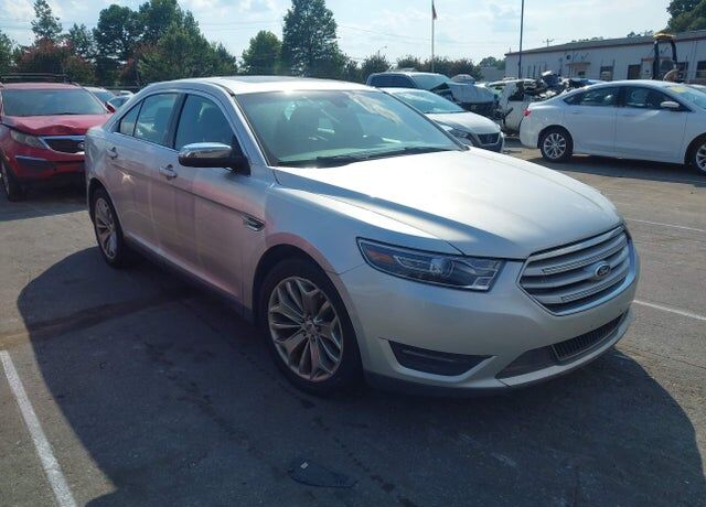 2015 FORD Taurus