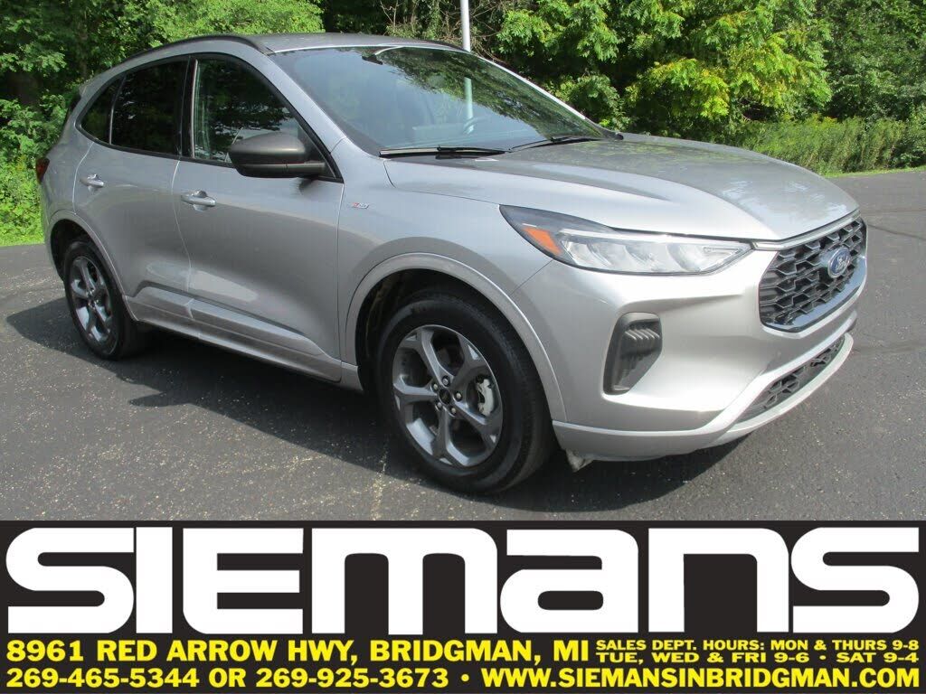 2023 FORD Escape