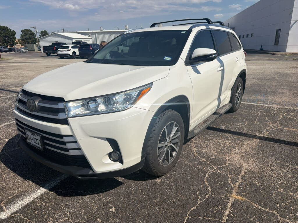 2018 TOYOTA Highlander