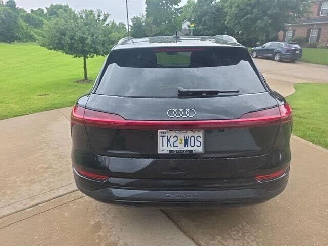 2024 Audi Q8
