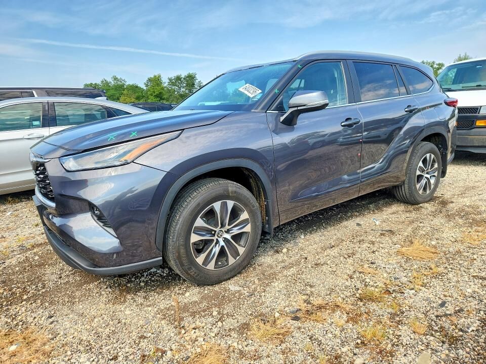 2023 TOYOTA Highlander