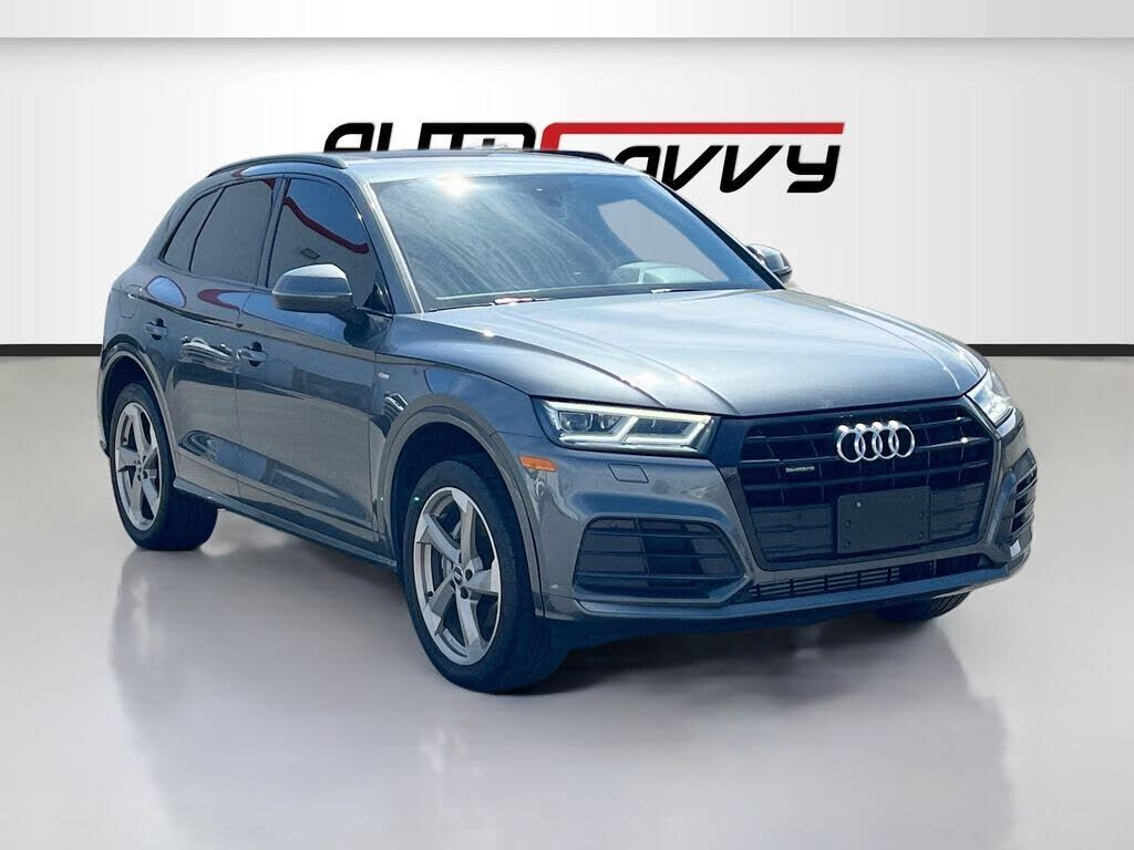 2020 AUDI Q5 e
