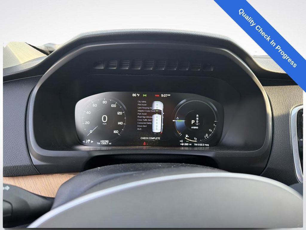 2021 VOLVO XC90