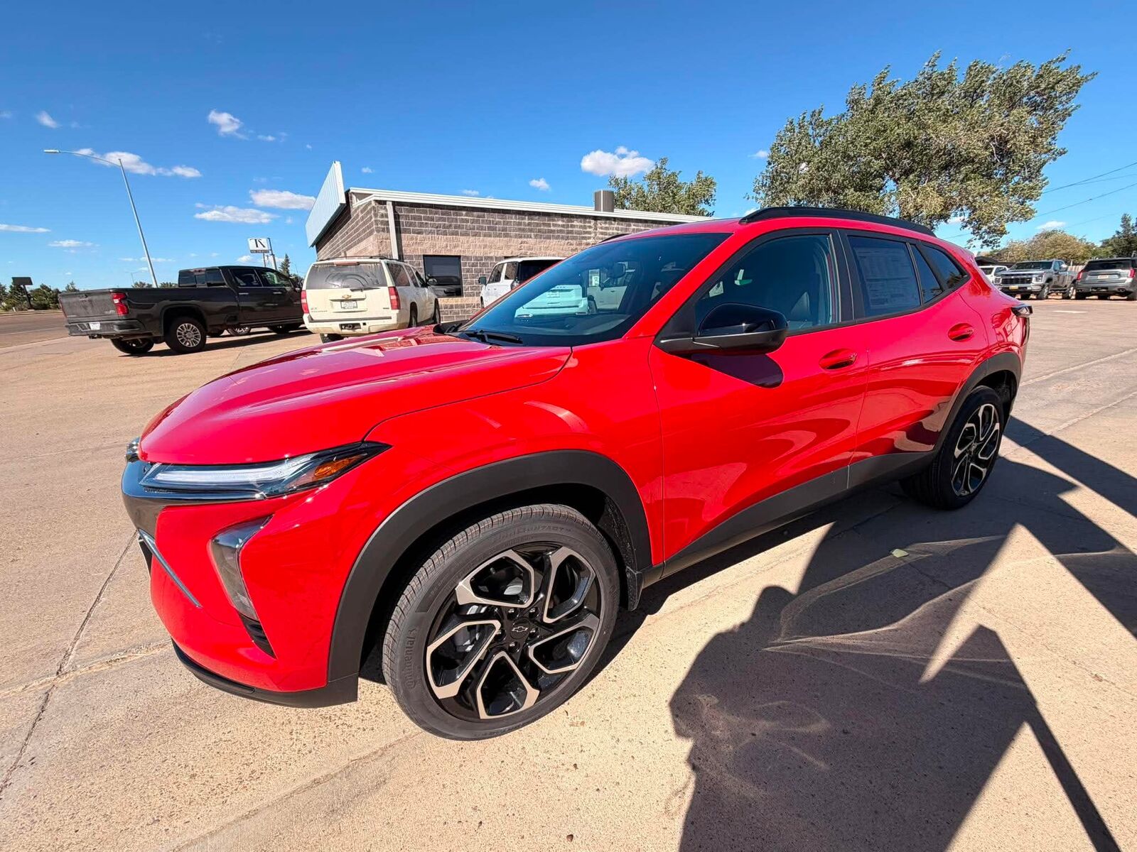 2026 CHEVROLET Trax