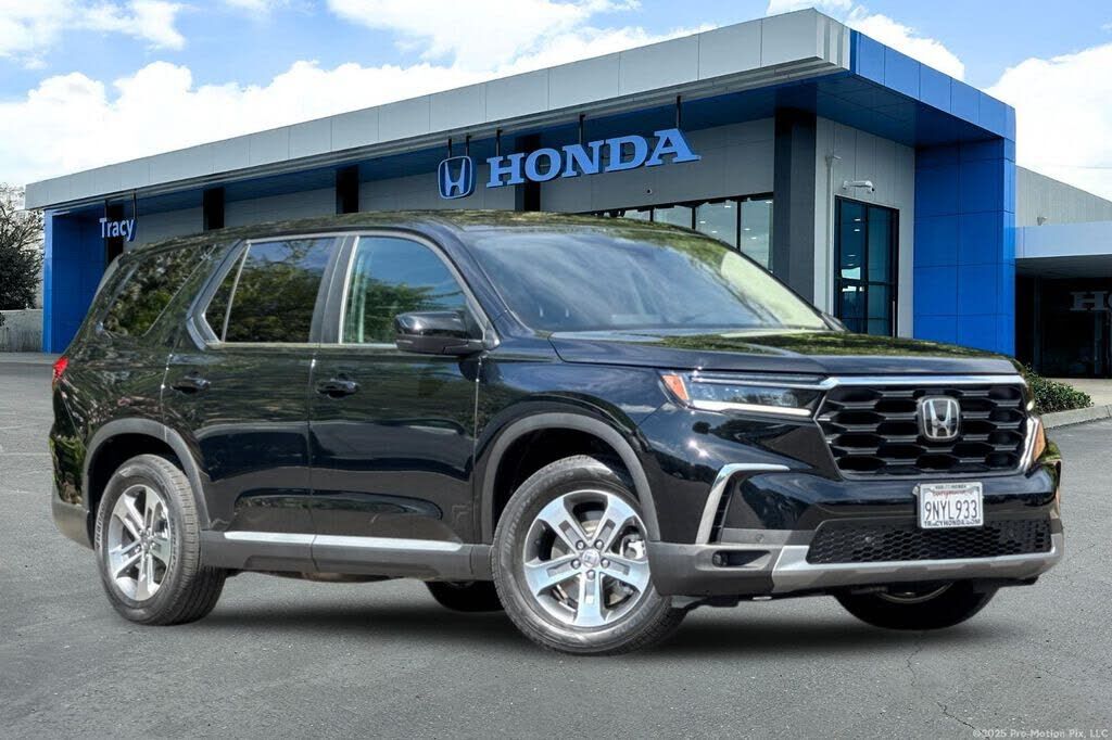 2025 HONDA Pilot