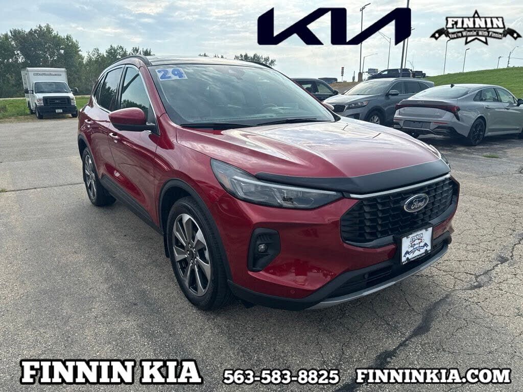 2024 FORD Escape