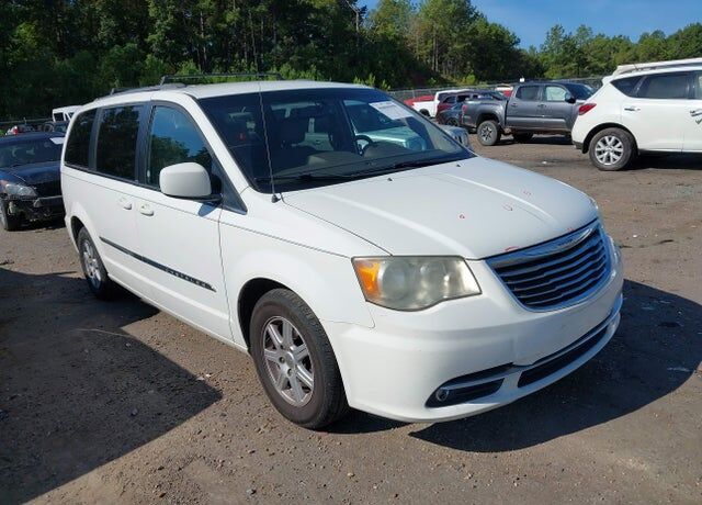 2012 CHRYSLER Town and Country