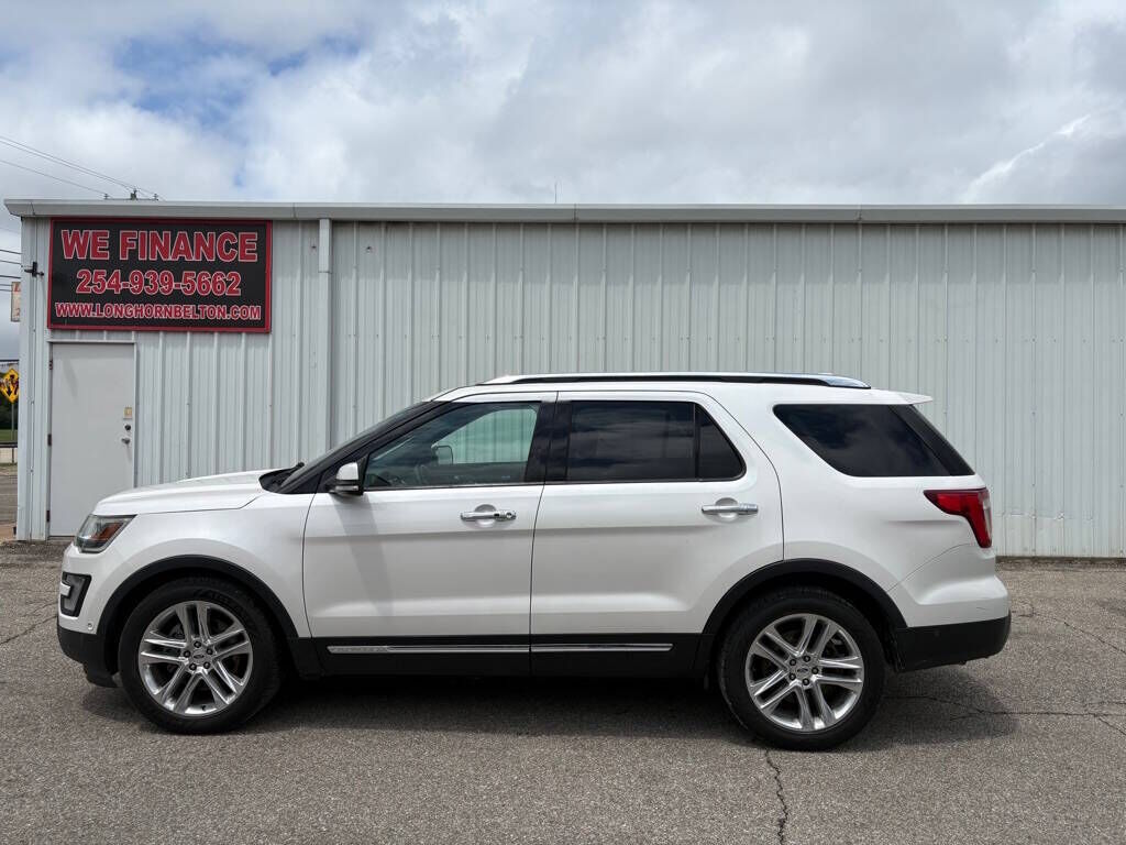 2017 FORD Explorer