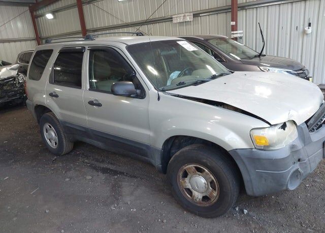2005 FORD Escape