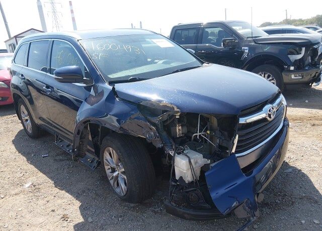 2015 TOYOTA Highlander