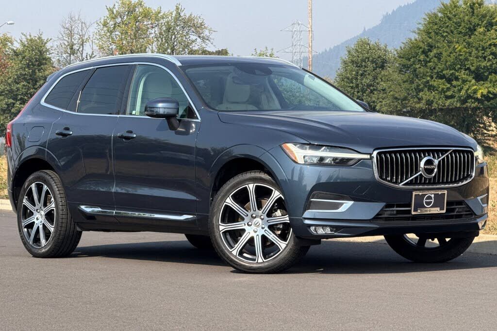 2021 VOLVO XC60