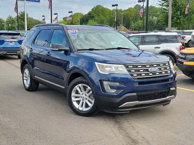 2017 FORD Explorer