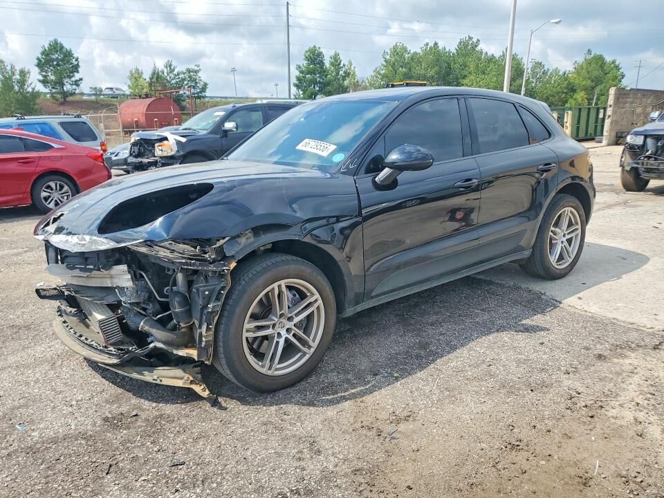 2021 PORSCHE Macan