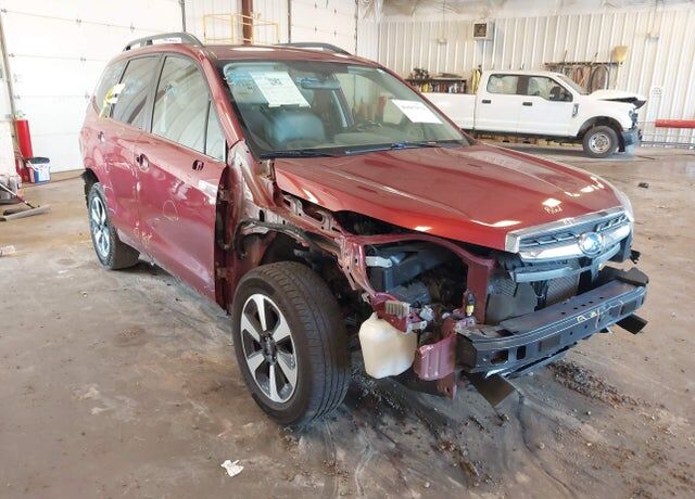 2017 SUBARU Forester