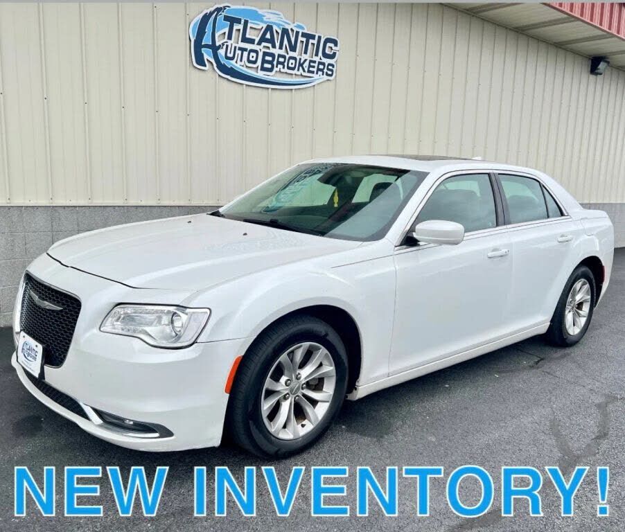 2016 CHRYSLER 300