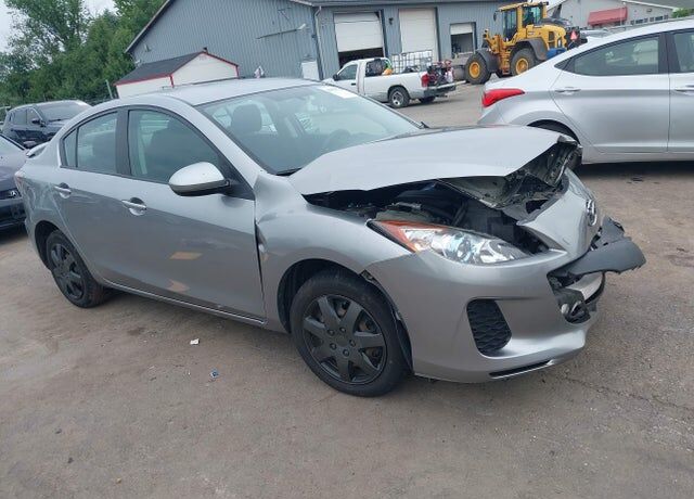 2013 MAZDA Mazda3