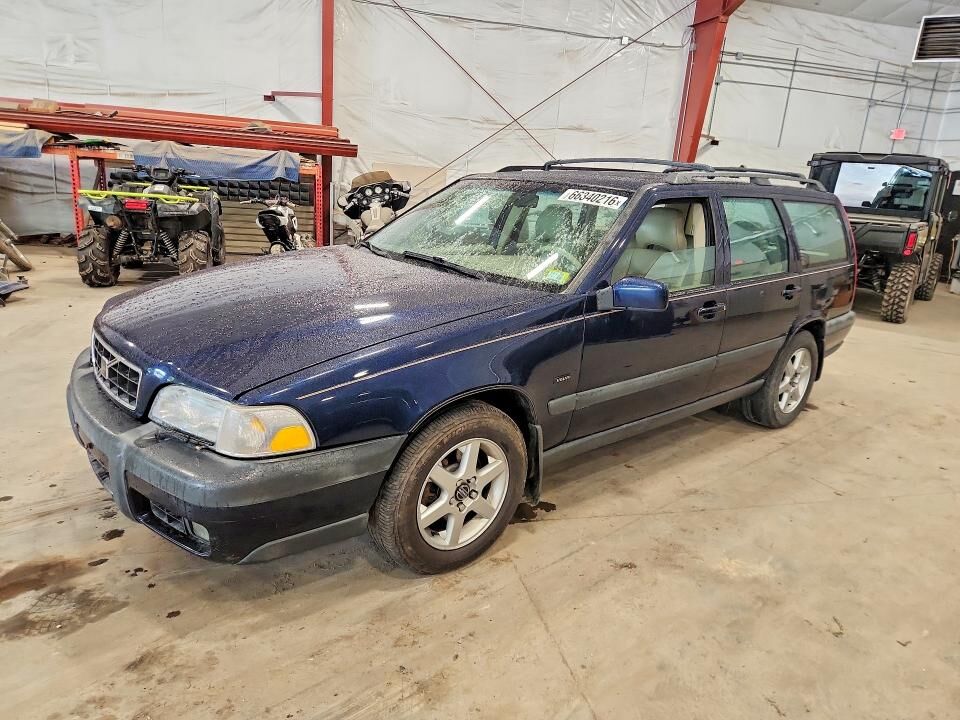 1998 VOLVO V70